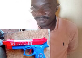 Nakawa: Conman storms Police Station with a toy pistol to free a suspected thief