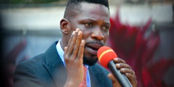 Bobi Wine joins Activists, Lawyers to Condemn Dr Besigye’s trial in Military Court