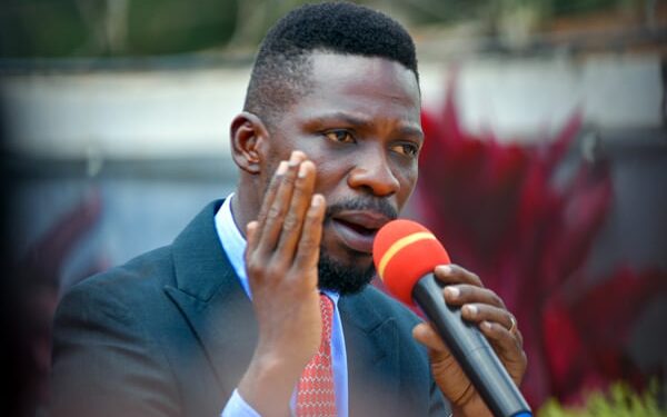Bobi Wine joins Activists, Lawyers to Condemn Dr Besigye’s trial in Military Court