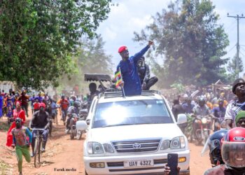 2026 Campaigns: Police warn Kyagulanyi’s convoy over Violation of traffic guidelines
